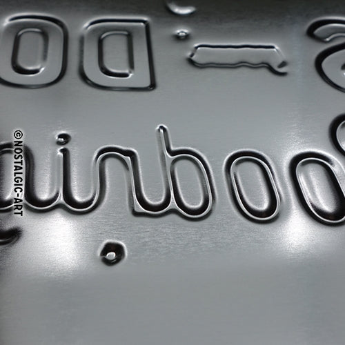 Kiss Your Dog - Skilti